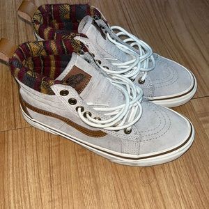 VANS MTE